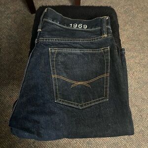 Levi's Blue Vintage Wash Jeans with Signature Stitching